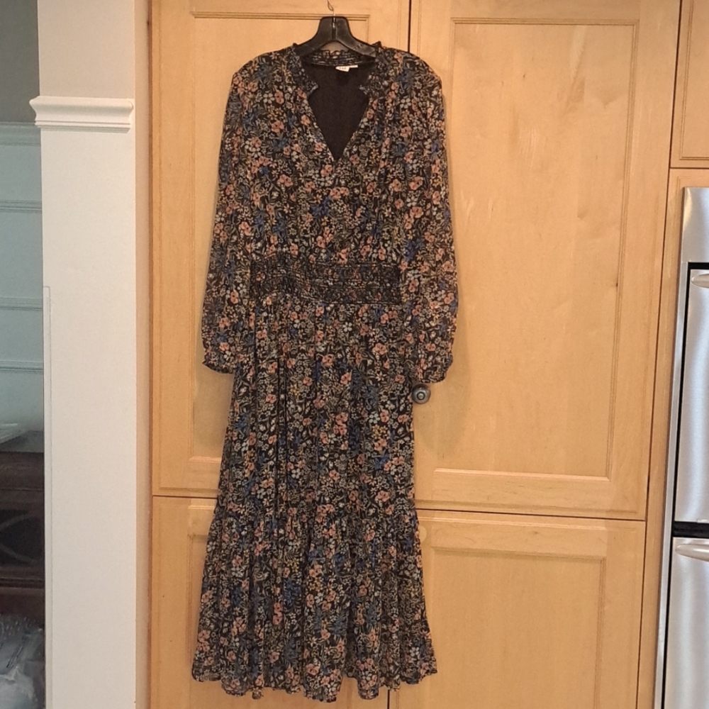 Floral Print Long Sleeve Smocked Midi Dress, Size M